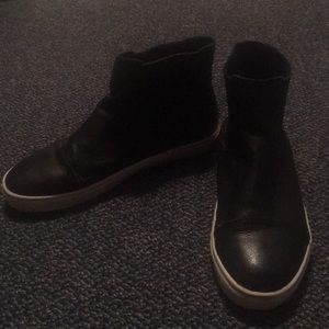 COPY - Steve Madden leather sneakers